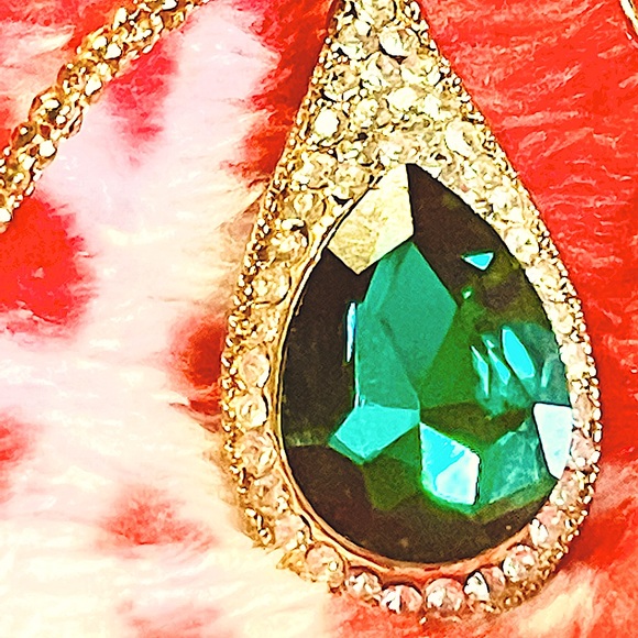 Red crystal earrings/necklace set pierced Bling Pavé Sparkly gold Betsey Johnson - Picture 10 of 16